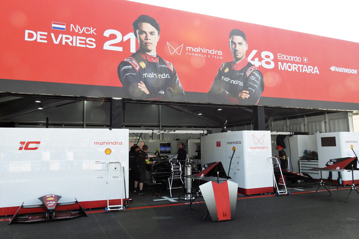 ほかにも、マヒンドラ（写真）にERTと、インドや中国のチーム／サプライヤーも参戦。こうしたあたりも既存のモータースポーツとはやや趣が違って、パドックは国際色豊かな印象だった。