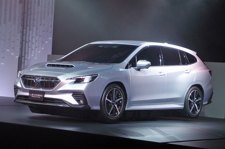 東京モーターショー2019で公開された新型「レヴォーグ」のプロトタイプモデル。現行「インプレッサ」から導入された「スバルグローバルプラットフォーム」を採用する。