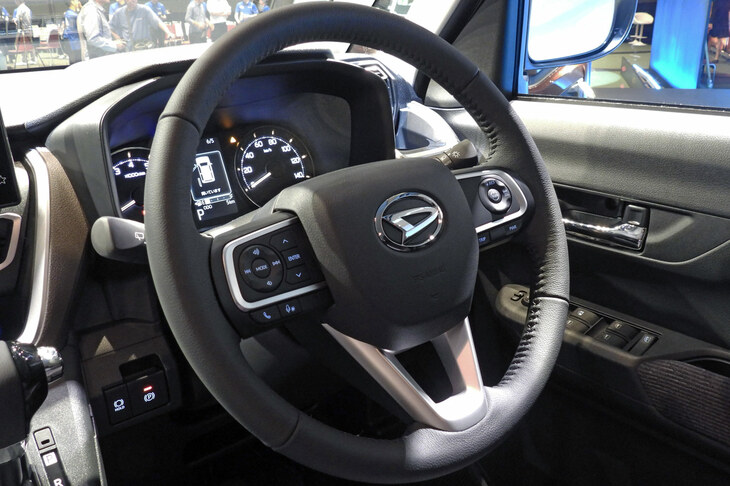 ダイハツ・ムーヴRS（ステアリングホイール）