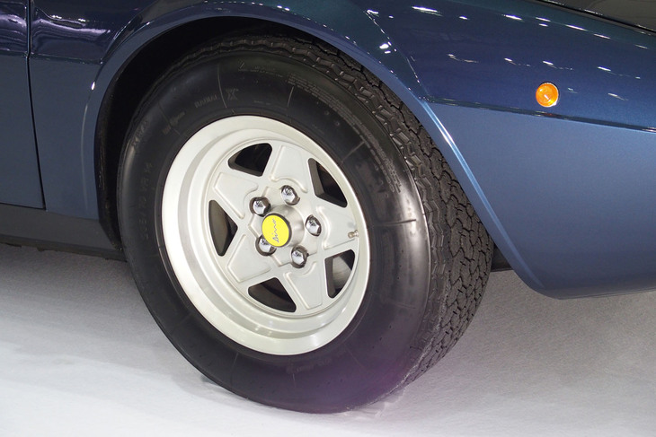 ディーノ308gt4（1974年）