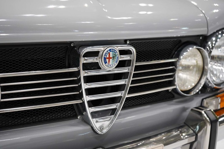 アルファ・ロメオ・ジュリア スーパー（1973年）／ワールドヴィンテージカーズ