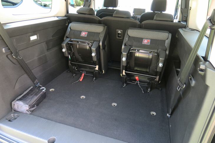 フィアット・ドブロ マキシ（ラゲッジスペース）