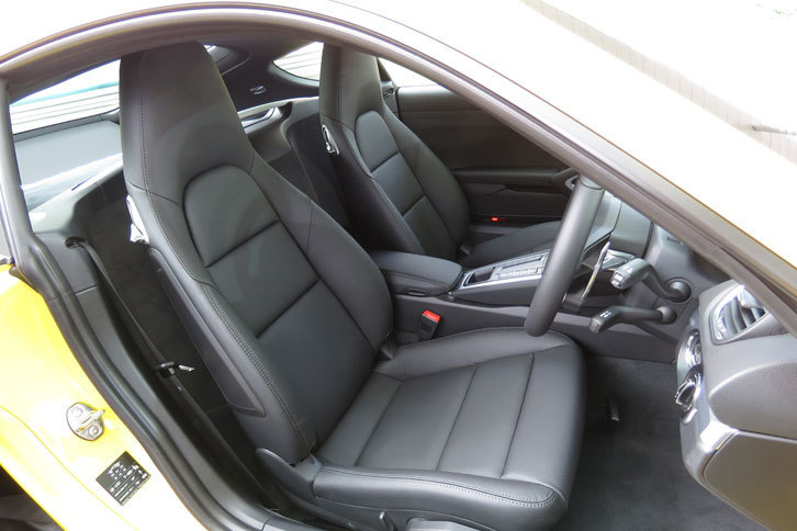 ポルシェ718ケイマン