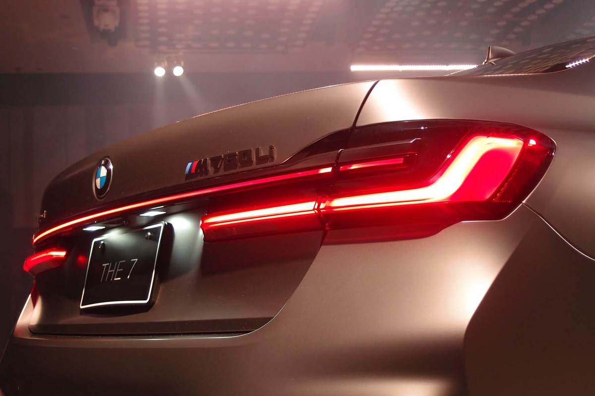 ラグジュアリーサルーン「BMW 7シリーズ」がマイナーチェンジ 