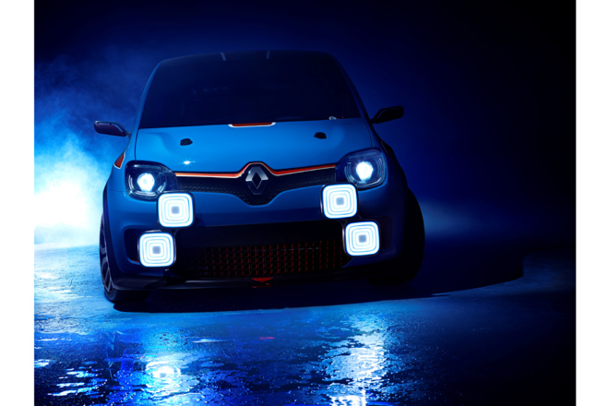 ルノーからミドシップのコンセプトカー登場 内装・外装など30枚 【画像