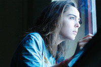 第164回：運転注意！ 木陰から少女があなたを狙っている……『RAW～少女のめざめ～』の画像