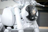 トライアンフが「トライデント」のプロトタイプを発表　3気筒エンジンの新たな入門モデルの画像