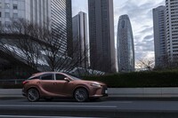 駆動用リチウムイオンバッテリーの容量は18.1kWh。WLTCモードのEV走行換算距離は86km。