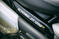 「スクランブラー1200 XE」は、クラシカルなデザインやトライアンフならではの作り込みはもちろん、アドベンチャーモデルとしての高い資質も魅力のバイクだった。