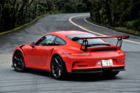 試乗車のボディーカラーはオプション色のラバオレンジ。その他、ホワイトとGTシルバーメタリックが標準色として用意される。