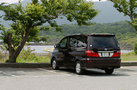 トヨタ・アルファードAX「Lエディション」8人乗り（4AT）【ブリーフテスト】の画像