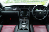 ジャガーXJシリーズ（6AT）【試乗記】の画像