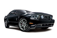 「フォード・マスタングV8GT Performance Package」（以下同じ）