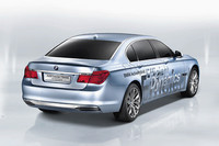 BMW、ハイブリッドの「7シリーズ」導入への画像