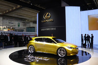 「レクサスLF-Ch」