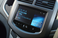 「シボレー マイリンク（MyLink）」のタッチスクリーン。