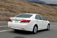 トヨタ・クラウン 2.5ロイヤルサルーンG（FR/6AT）／ハイブリッド ロイヤル（FR/CVT）【試乗記】の画像