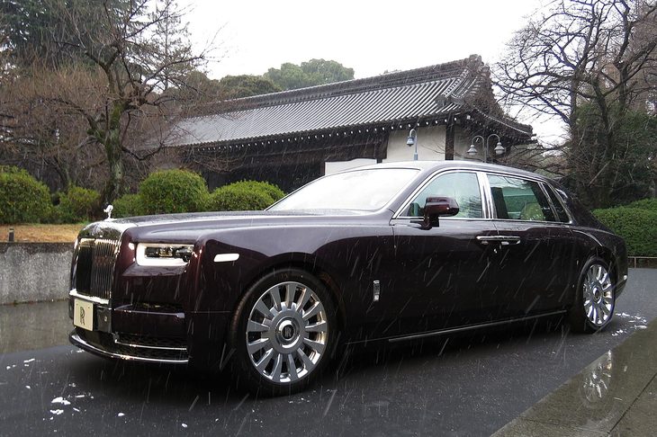 2018年1月に日本初公開されたロールス・ロイスの最上級モデル「ファントム」。東京・上野の東京国立博物館でのお披露目となった。