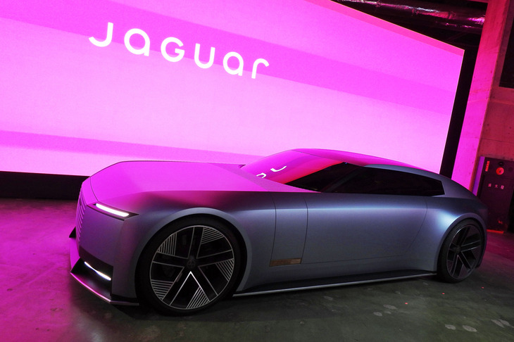 ジャガー・タイプ00