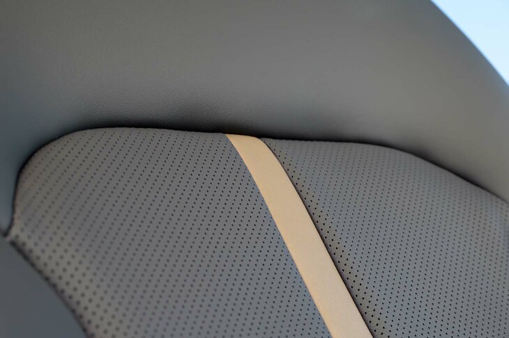 マツダCX-80 XDハイブリッド エクスクルーシブスポーツ（シート表皮）