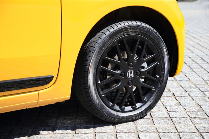 ホンダN-ONE RS（タイヤ＆ホイール）