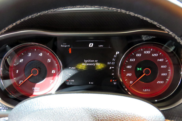 ダッジ・チャージャーSRTヘルキャット