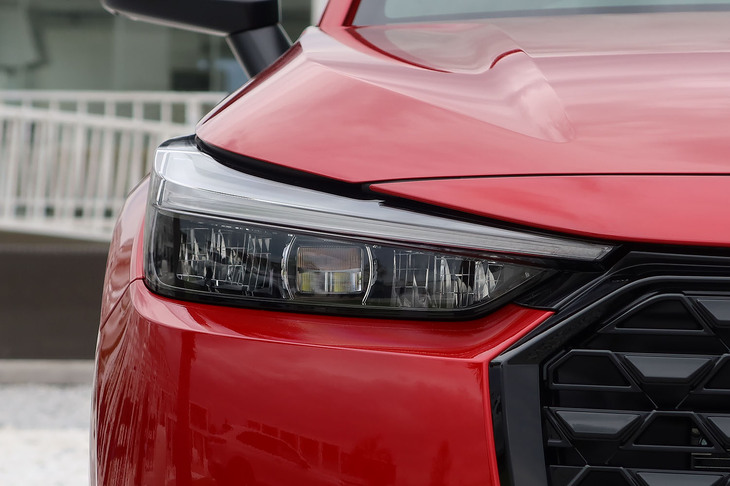 ホンダ・ヴェゼルe：HEV RS（ヘッドランプ）