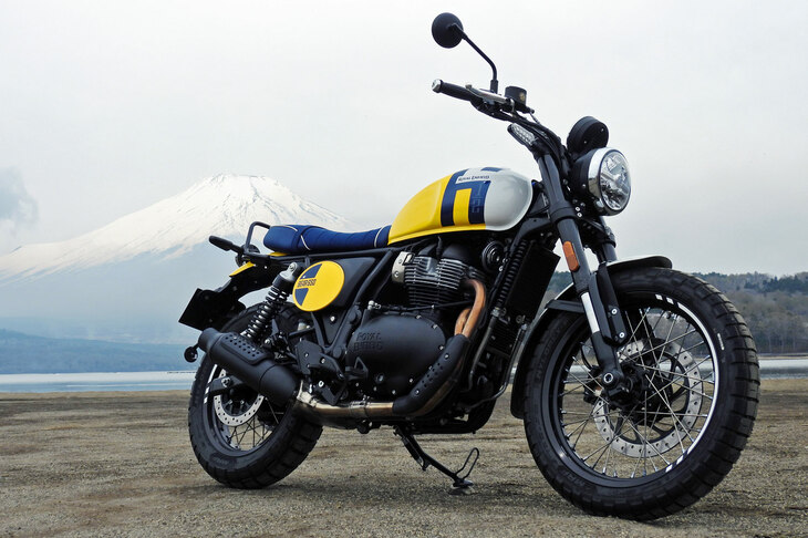 曇天の山中湖にて。今回は終日こんなお天気だったので、爽快なお写真についてはご容赦いただきたい。