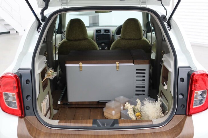 日産マーチ パティシエ コンセプト（荷室の車載冷蔵庫）