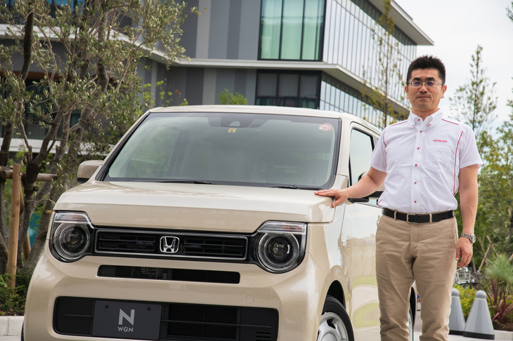 「もう『軽といえば価格コンシャスなクルマ』という時代ではない」と語る古舘さん。今や軽自動車も、安全性やデザインで選ばれる時代なのだ。