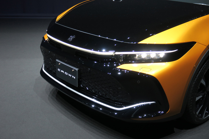 トヨタ・クラウン クロスオーバー（フロントマスク）
