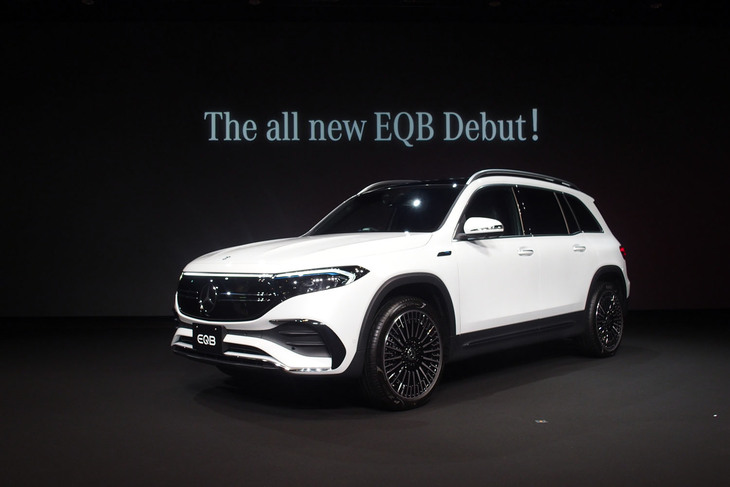 メルセデス・ベンツEQB350 4MATIC（フロントビュー）