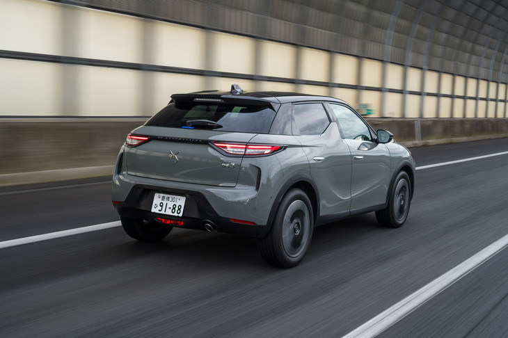 衝突被害軽減ブレーキやアダプティブクルーズコントロール、レーンキープアシストなどの先進運転支援システムは一通りそろっている。