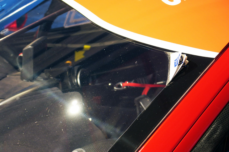 フェラーリ488チャレンジEVO（フロントウィンドウ）