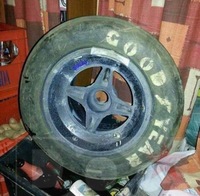 写真A。社長が大みそかのカウントダウンとともに送信してきた「グッドイヤー」。