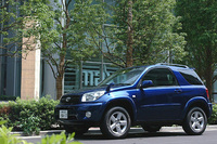 トヨタRAV4 J ワイドスポーツ 3ドア（4WD／4AT）