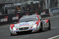 DENSO KOBELCO SC430、雨の大混戦を制す【SUPER GT 2012】