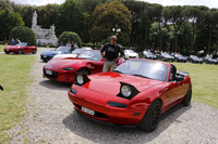 2020年5月にイタリア各地で一斉開催されたイベント「マツダMX-5バックトゥドライブ」のアレッツォ会場にて。今回はリトラクタブルヘッドライトについてのお話を。