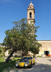 シエナのルノー販売店が所有する初代「アルピーヌA110」。