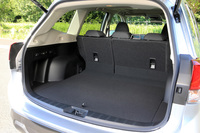 ラゲッジルームは従来モデルの505リッターから520リッターに容量を拡大。最大幅1300mmという巨大な開口部も大きな特徴となっている。