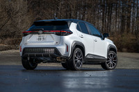 2020年8月末に発売された「トヨタ・ヤリス クロス」。以降2度にわたり一部改良が加えられ、装備の拡充やデザインの小変更がなされてきた。