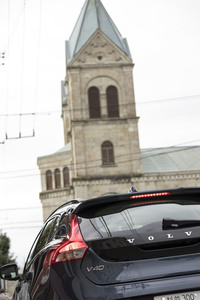 ボルボ・カー・ジャパンによれば、「V40／V40クロスカントリー」の在庫は2020年初頭の納車分くらいまでは大丈夫とのこと。気になる方はお早めに！