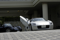 向かって左が「Yes! ロードスター」、右が「3.2 TURBO」。