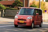 ダイハツ・タントX（FF/4AT）【ブリーフテスト】の画像