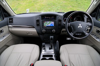 三菱パジェロ ロング スーパーエクシード (4WD/5AT)【試乗記】の画像