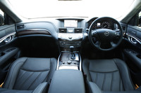 日産が新型「シーマ」を発表の画像