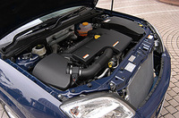 直噴2.2リッター直4ガソリンエンジン