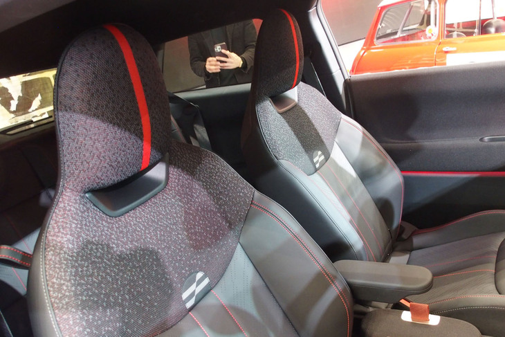 MINIジョンクーパーワークスE（フロントシート）