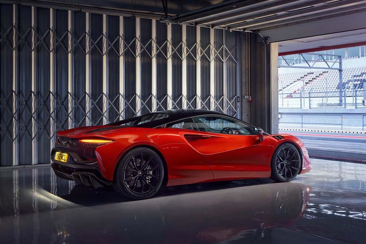 2021年2月にデビューしたマクラーレンの新型ハイブリッドスーパースポーツ「アルトゥーラ」。同年の第3四半期にデリバリーが開始される。