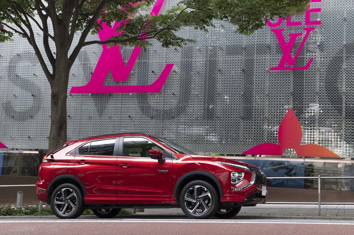 三菱のスタッフによれば、2022年7月下旬時点でオーダーした場合、納車までの期間は2カ月ほどをみてほしいとのこと。このご時世としてはありがたい短納期だ。